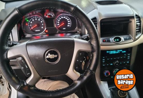 Camionetas - Chevrolet CAPTIVA 2.4 LS 4X2 2016 Nafta 161500Km - En Venta