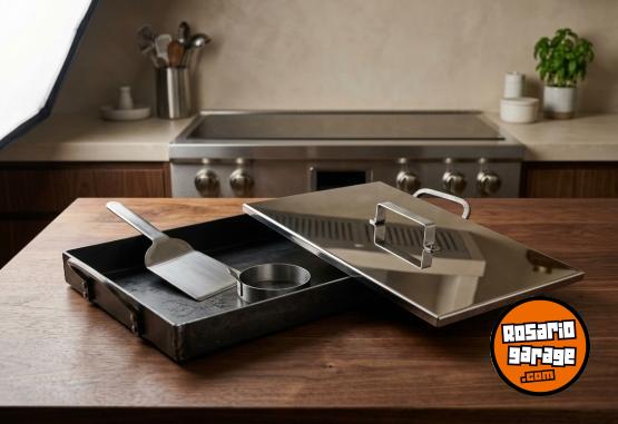 Hogar - 🔥 PLANCHETA BIFERA DE ACERO CON TAPA Y ACCESORIOS DE ACERO INOXIDABLE 🔥 - En Venta