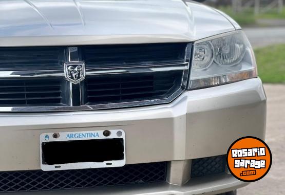 Autos - Dodge Avenger 2008 Nafta 105630Km - En Venta