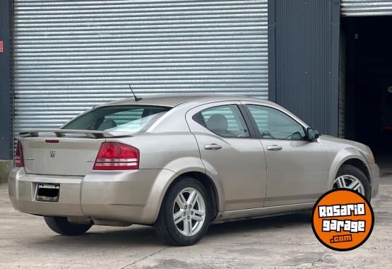 Autos - Dodge Avenger 2008 Nafta 105630Km - En Venta