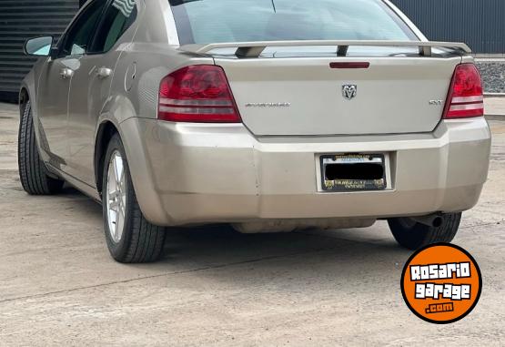 Autos - Dodge Avenger 2008 Nafta 105630Km - En Venta