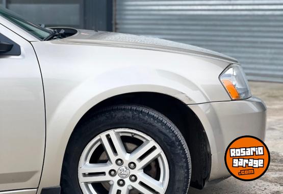 Autos - Dodge Avenger 2008 Nafta 105630Km - En Venta