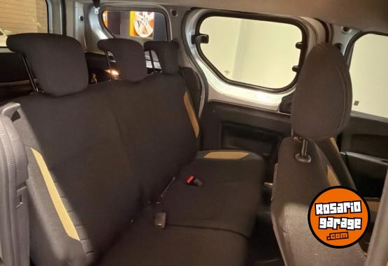 Utilitarios - Renault KAGOO II STEPWAY 2023 GNC 95000Km - En Venta