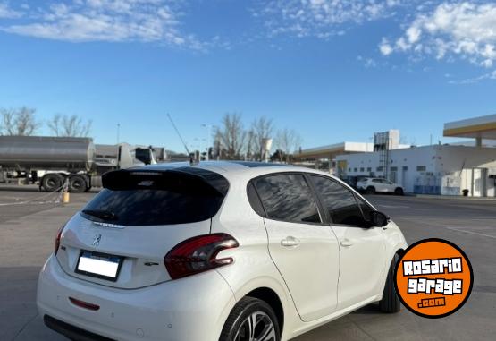 Autos - Peugeot 208 gt 2017 Nafta 99000Km - En Venta