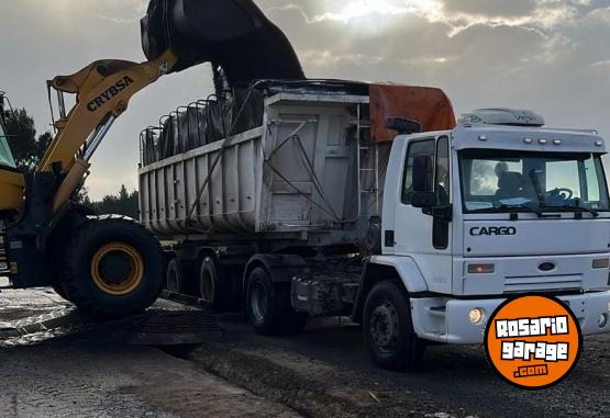 Camiones y Grúas - Ford Cargo 1722 - En Venta