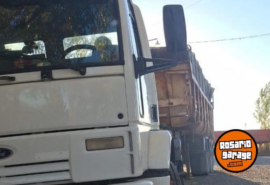Camiones y Grúas - Ford Cargo 1722 - En Venta