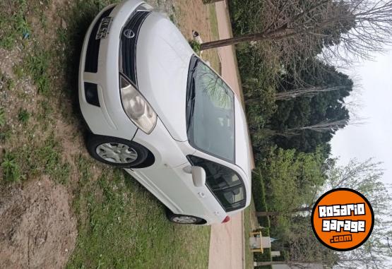 Autos - Nissan Tida 2011 2011 Nafta 203000Km - En Venta