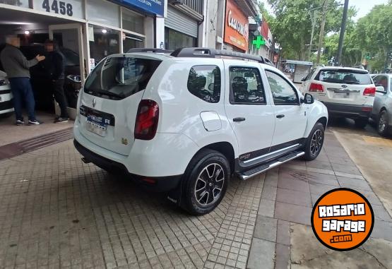 Autos - Renault Duster 2017 GNC 150000Km - En Venta