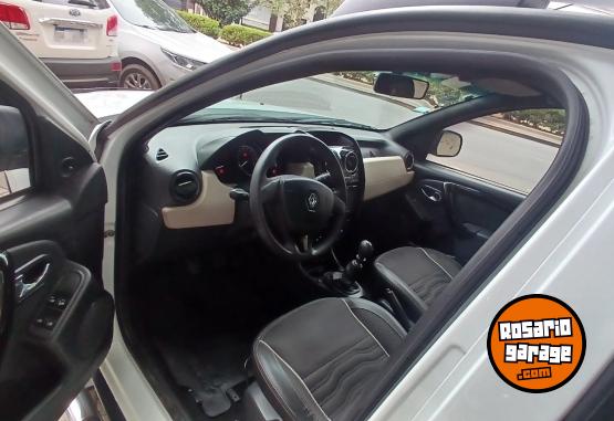 Autos - Renault Duster 2017 GNC 150000Km - En Venta