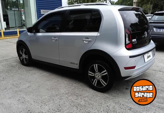 Autos - Volkswagen Up! 1.0 Cross TSI 5P L19 2020 Nafta 109801Km - En Venta