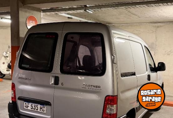 Utilitarios - Peugeot partner furgon 2022 GNC 850000Km - En Venta