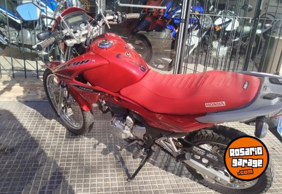 Motos - Honda Falcon 400 2015 Nafta 17529Km - En Venta