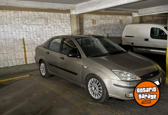 Autos - Ford Focus 2005 GNC 190000Km - En Venta