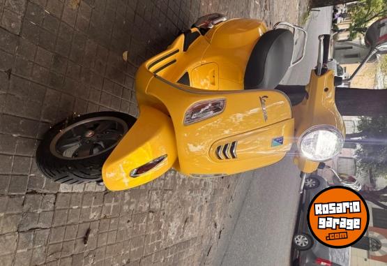 Motos - Vespa VXL 150 2024 Nafta 362Km - En Venta