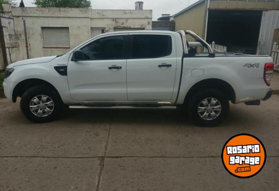 Autos - Ford Ranger XLS 2015 Diesel 127000Km - En Venta