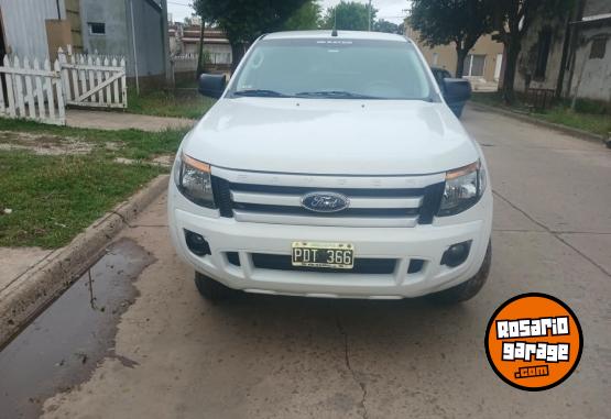 Autos - Ford Ranger XLS 2015 Diesel 127000Km - En Venta