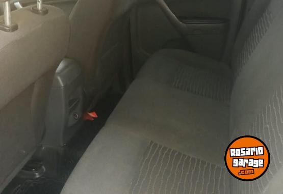 Autos - Ford Ranger XLS 2015 Diesel 127000Km - En Venta