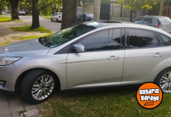 Autos - Ford focus s.e plus 2015 Nafta 154000Km - En Venta