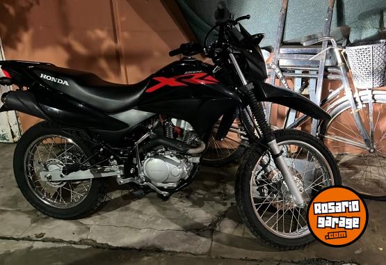 Motos - Honda XR 2022 Nafta 17400Km - En Venta