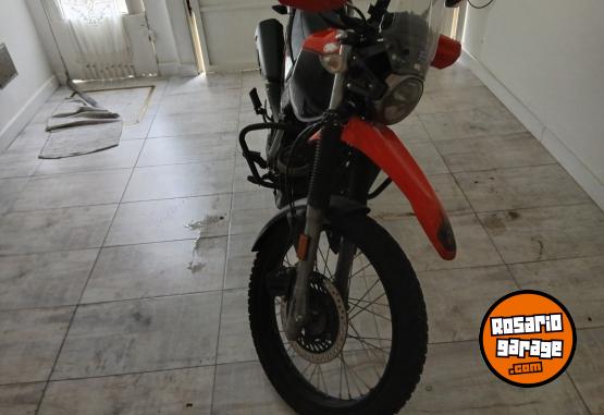 Motos - Hero Xpulse 2025 Nafta 10000Km - En Venta