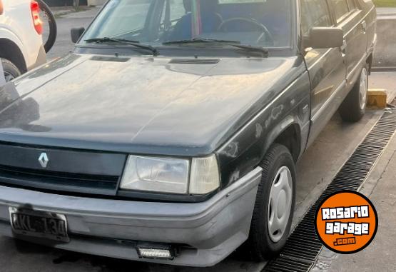 Autos - Renault 9 1995 GNC 111111Km - En Venta
