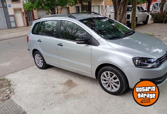 Autos - Volkswagen SURAN 2012 Nafta 1111Km - En Venta