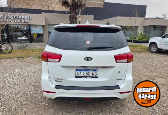 Autos - Kia CARNIVAL 2017 Diesel 154000Km - En Venta