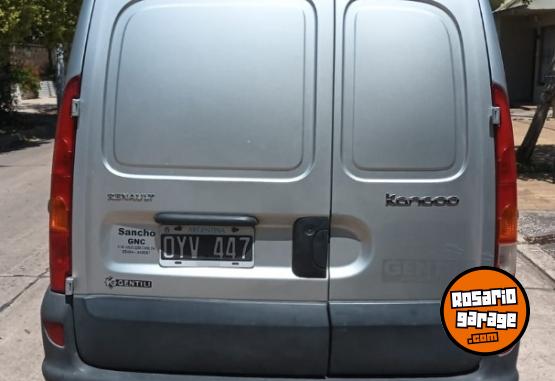 Utilitarios - Renault Kangoo 2015 GNC 161000Km - En Venta