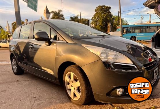 Autos - Peugeot 5008 2014 Nafta 150000Km - En Venta