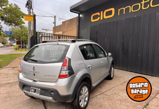 Autos - Renault sandero 2012 Nafta 145000Km - En Venta