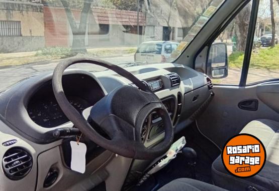 Utilitarios - Renault Master 2.8 TDI T35 2007 Diesel 350000Km - En Venta