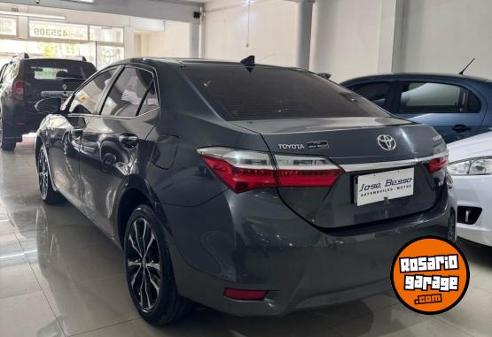 Autos - Toyota COROLLA 2018 Nafta 105000Km - En Venta