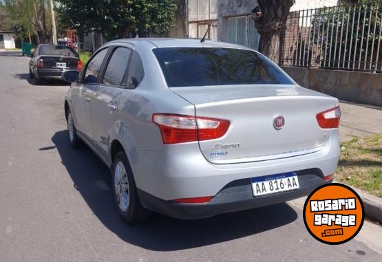 Autos - Fiat Grand siena 1.4 attractiv 2017 Nafta 140000Km - En Venta