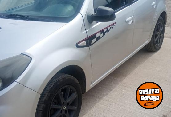 Autos - Renault Sandero 2014 GNC 140000Km - En Venta