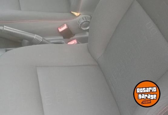 Autos - Renault Sandero 2014 GNC 140000Km - En Venta