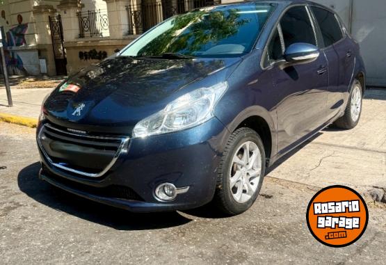 Autos - Peugeot 208 2014 Nafta 96000Km - En Venta