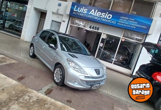 Autos - Peugeot 207 2011 Diesel 150000Km - En Venta