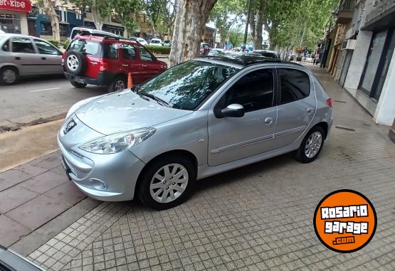 Autos - Peugeot 207 2011 Diesel 150000Km - En Venta