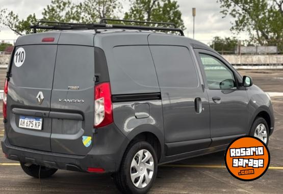 Autos - Renault Kangoo 1.6 express furgon 2025 Nafta 25000Km - En Venta