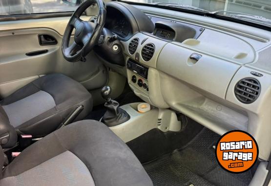 Utilitarios - Renault Kangoo 1.6 AUTH. DA AA CD 2011 Nafta 140000Km - En Venta