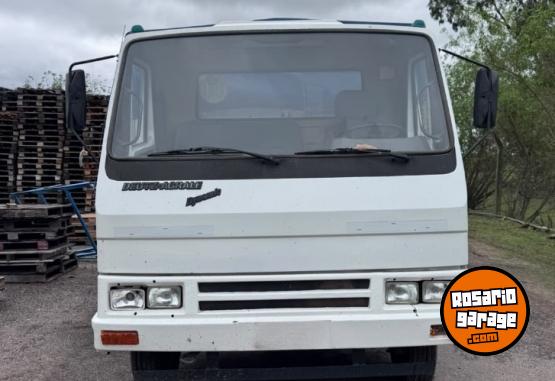Camiones y Gr�as - Agrlee Deutz con mec�nica seminueva. - En Venta