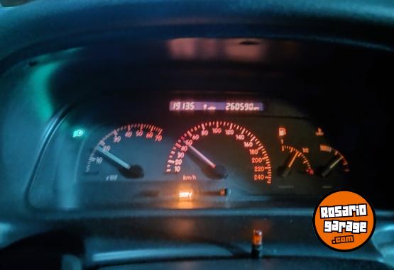 Autos - Renault Laguna 1998 Nafta 261000Km - En Venta