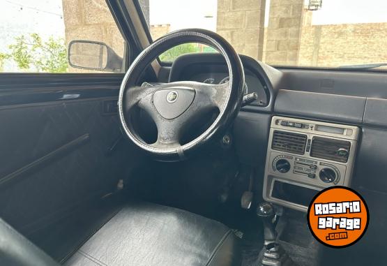 Autos - Fiat Uno Fire 2005 GNC 293000Km - En Venta