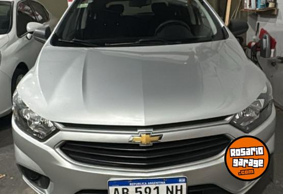 Autos - Chevrolet LT 2017 GNC 120000Km - En Venta