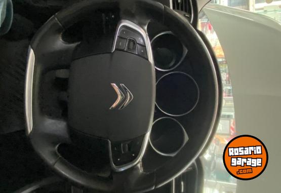 Autos - Citroen C4 Lounge THP 165 MT6 2016 Nafta 128000Km - En Venta