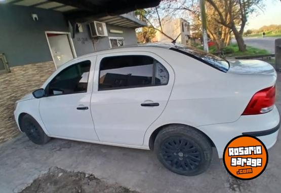 Autos - Volkswagen Voyage 2011 2011 Nafta 180000Km - En Venta