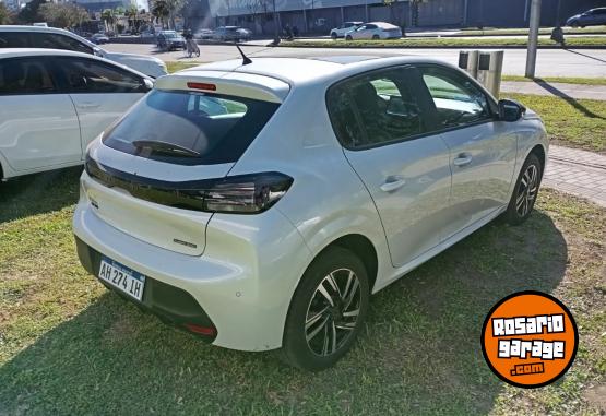 Autos - Peugeot Allure pack 1.0T 2024 Nafta 4000Km - En Venta