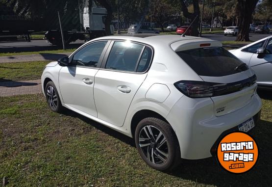 Autos - Peugeot Allure pack 1.0T 2024 Nafta 4000Km - En Venta