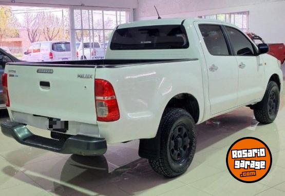 Autos - Toyota Hilux 2014 Diesel 140000Km - En Venta