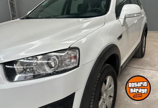 Autos - Chevrolet Captiva 2016 LS 2.4 MT 2016 Nafta 215000Km - En Venta